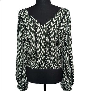LULUMARI GREEN WHITE & BLACK PRINT WRAP TIE BACK BLOUSE SIZE MEDIUM